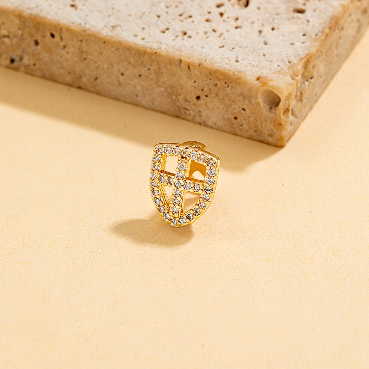 Stylish Hollowed-out Diamond-studded Braces